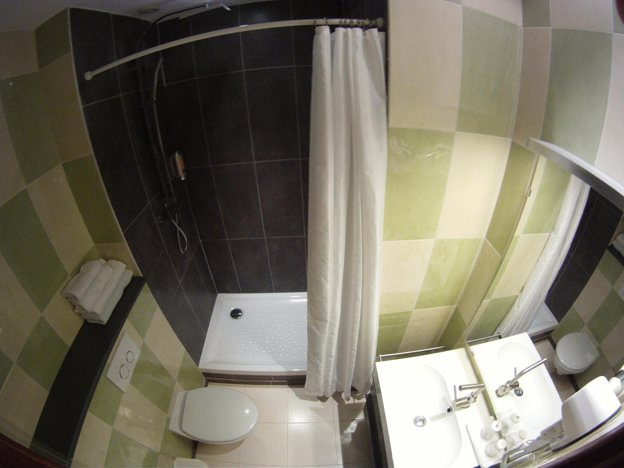 Savoy Hotel Le Bourget-du-Lac Ngoại thất bức ảnh