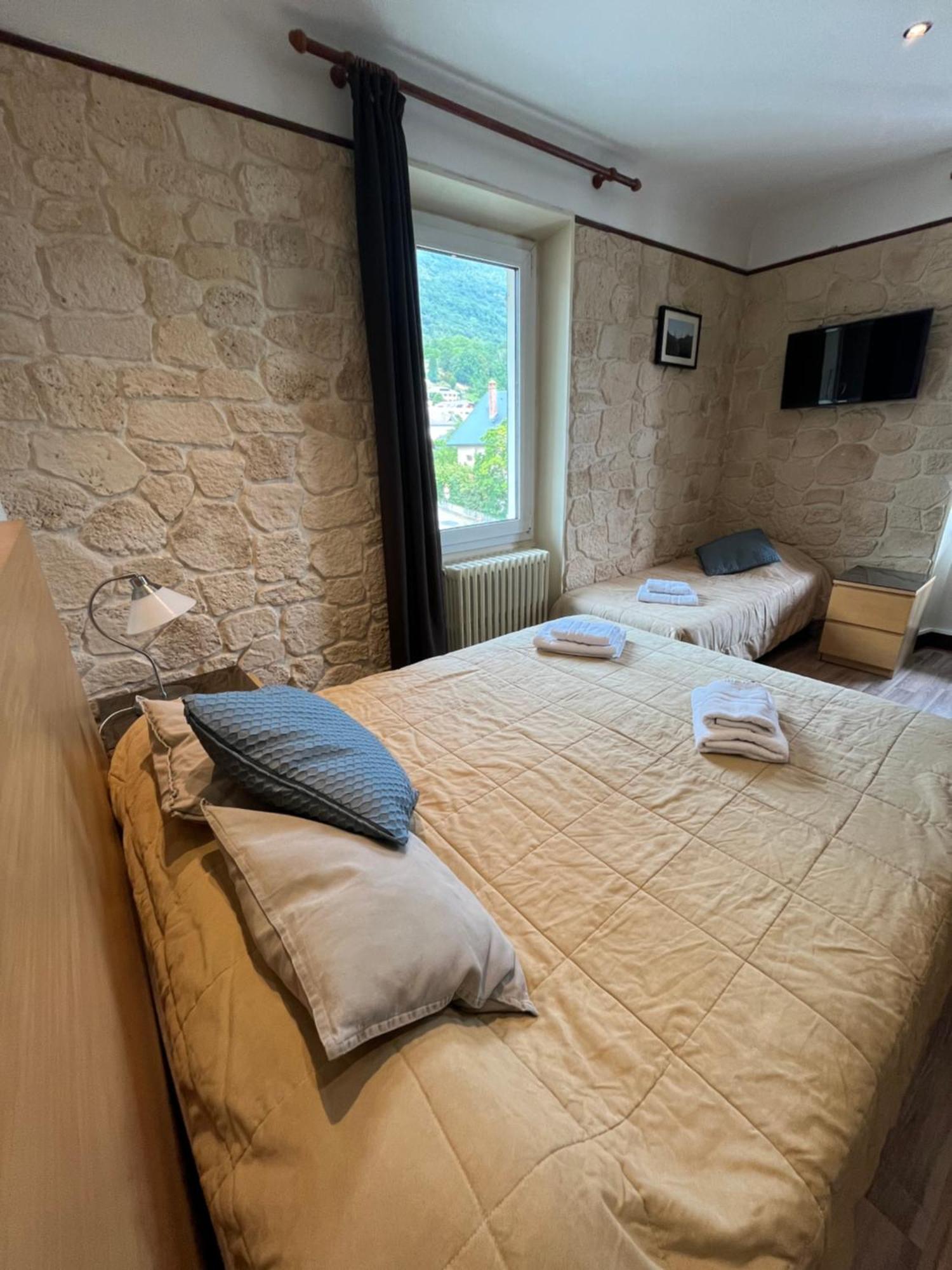 Savoy Hotel Le Bourget-du-Lac Ngoại thất bức ảnh