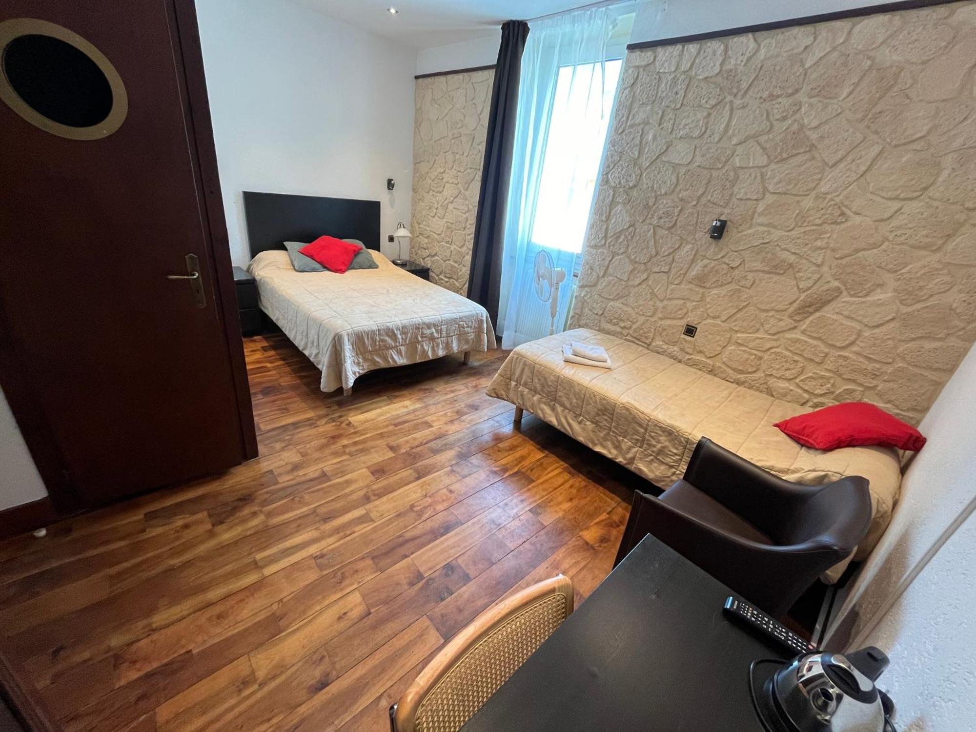 Savoy Hotel Le Bourget-du-Lac Ngoại thất bức ảnh