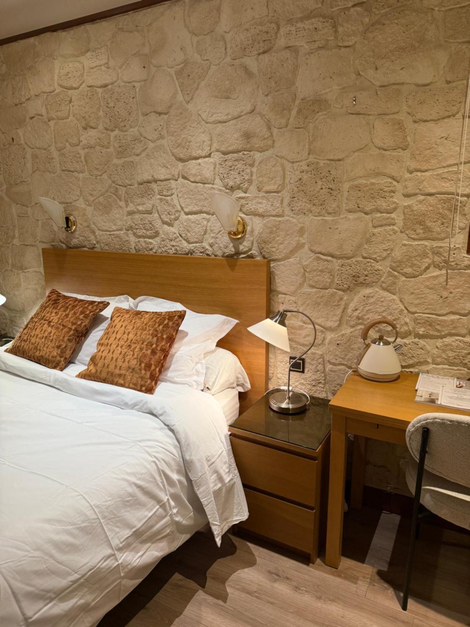 Savoy Hotel Le Bourget-du-Lac Ngoại thất bức ảnh