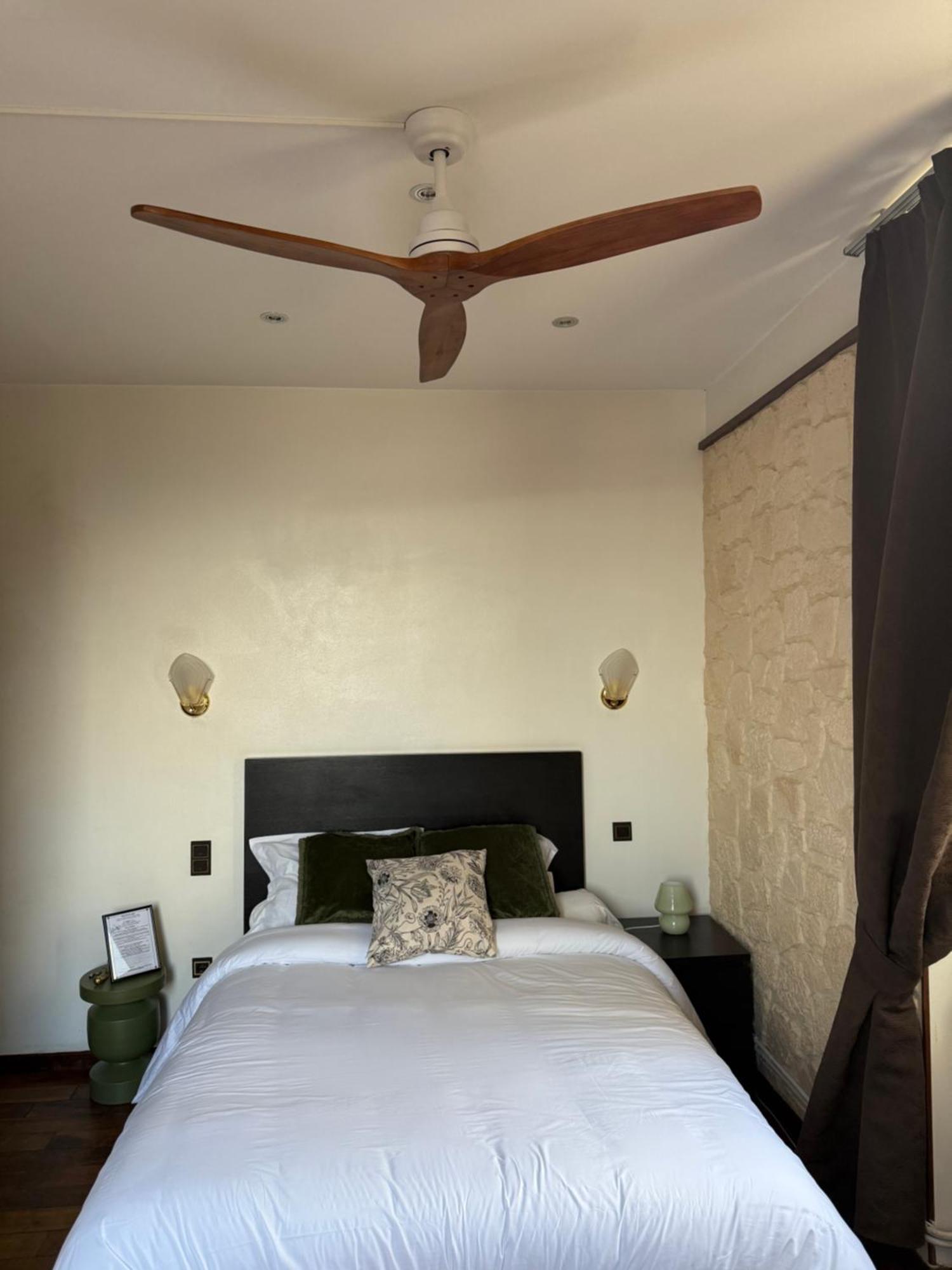 Savoy Hotel Le Bourget-du-Lac Ngoại thất bức ảnh