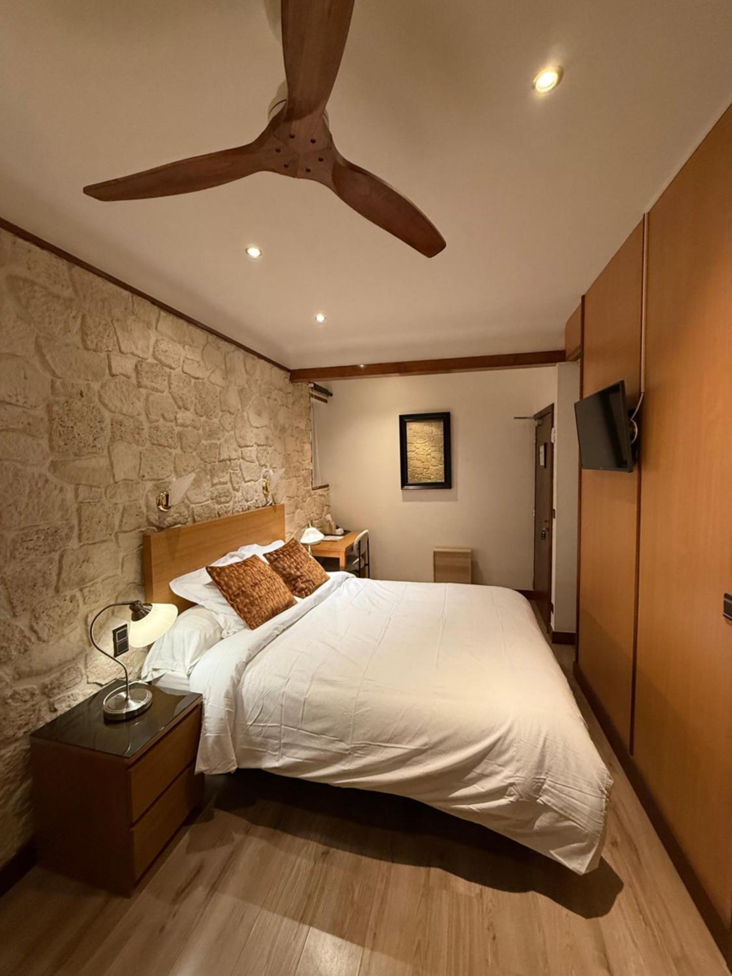 Savoy Hotel Le Bourget-du-Lac Ngoại thất bức ảnh